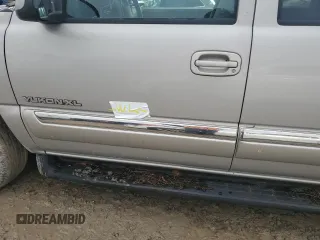 2004 GMC Yukon XL SLT with VIN 1GKEC16Z64J201494, listed as a Copart auction lot 75116274 with 201,386 mi miles and Salvage Title. Bid and sale history available at carsss.com. Image 13.