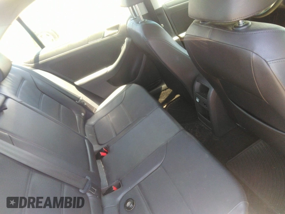 2014 Volkswagen Jetta SE z VIN 3VWD17AJ1EM412833, wystawiony jako IAAI lot #42351497 z przebiegiem 106 705 mil mil oraz . Historia ofert i sprzedaży dostępna na DreamBid. Obrazek 8.