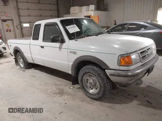 1997 Ford Ranger XLT with VIN 1FTCR15X6VTA50681, listed as a IAAI auction lot 41494060 with 117,838 mi miles. Bid and sale history available at carsss.com. Image 1.