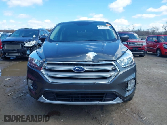 2019 Ford Escape SE z VIN 1FMCU9GD7KUA00132, wystawiony jako IAAI lot #41973998 z przebiegiem 89 327 mil mil oraz . Historia ofert i sprzedaży dostępna na DreamBid. Obrazek 12.