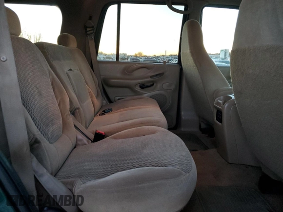 1999 Ford Expedition XLT with VIN 1FMPU18L0XLB96873, listed as a Copart auction lot 84449864 with 161,128 mi miles and Clean title. Bid and sale history available at DreamBid. Image 11.