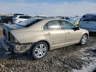 2007 Ford Fusion SEL with VIN 3FAHP08157R264990, listed as a Copart auction lot 45982045 with 121,680 mi miles and Salvage Title. Bid and sale history available at carsss.com. Image 3.