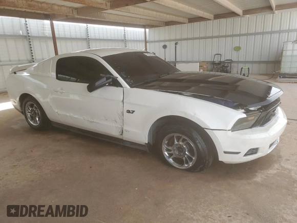 2011 Ford Mustang V6 with VIN 1ZVBP8AM2B5166530, listed as a Copart auction lot 49241085 with 140,842 mi miles and Clean Title. Bid and sale history available at carsss.com. Image 4.