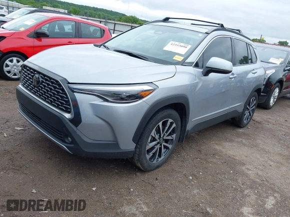 2024 Toyota Corolla Cross XLE with VIN 7MUDAAAGXRV090967, listed as a IAAI auction lot 42353090 with 24,970 mi miles and . Bid and sale history available at DreamBid. Image 17.