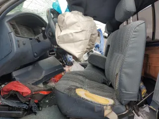 1994 Toyota T100 z VIN JT4VD20A0R0011799, wystawiony jako Copart lot #46150095 z przebiegiem 186 722 mil mil oraz Szkoda całkowita • Salvage title. Historia ofert i sprzedaży dostępna na DreamBid. Obrazek 7.