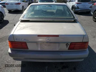 1992 Mercedes-Benz 500 z VIN WDBFA66E3NF060502, wystawiony jako Copart lot #50443615 z przebiegiem 99 956 mil mil oraz Czysty tytuł • Clean title. Historia ofert i sprzedaży dostępna na DreamBid. Obrazek 6.