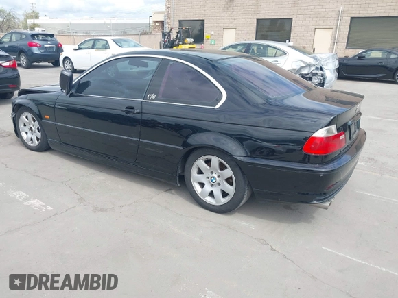 2002 BMW 3 Series 325Ci with VIN WBABN33482JW53230, listed as a IAAI auction lot 41912031 with 211,631 mi miles. Bid and sale history available at carsss.com. Image 3.
