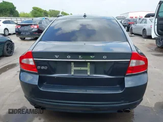2011 Volvo S80 3.2L with VIN YV1952AS1B1138075, listed as a IAAI auction lot 41918597 with 192,441 mi miles. Bid and sale history available at carsss.com. Image 16.