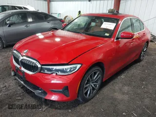 2021 BMW 3 Series 330i xDrive with VIN 3MW5R7J01M8C03295, listed as a IAAI auction lot 41976977 with 23,745 mi miles. Bid and sale history available at carsss.com. Image 17.