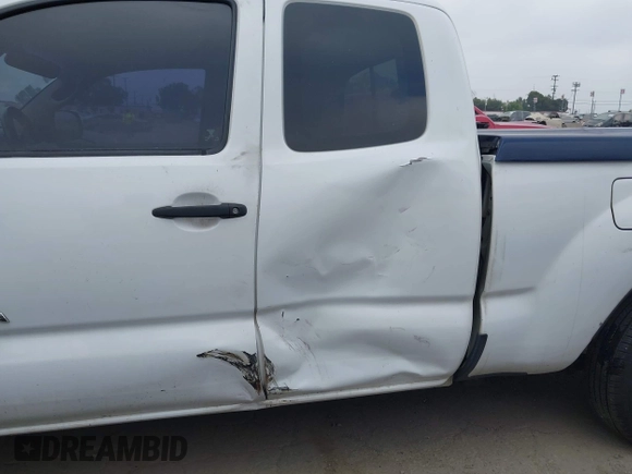 2006 Toyota Tacoma with VIN 5TETX22N06Z267015, listed as a IAAI auction lot 42507011 with 415,670 mi miles and . Bid and sale history available at DreamBid. Image 17.