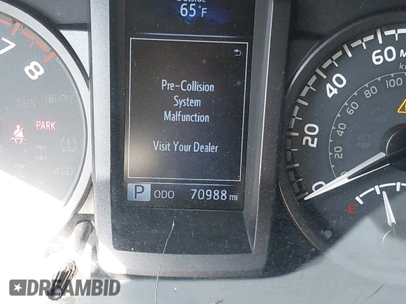 2018 Toyota Tacoma SR5 with VIN 3TMAZ5CN2JM067292, listed as a IAAI auction lot 41851959 with 70,988 mi miles and . Bid and sale history available at DreamBid. Image 15.