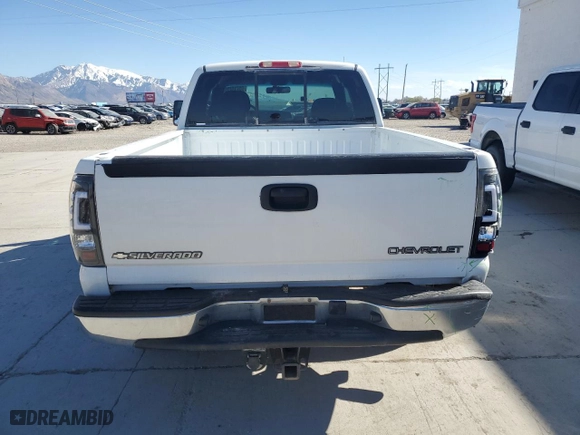 2002 Chevrolet Silverado 1500 LS with VIN 2GCEK19T721368721, listed as a Copart auction lot 50418495 with 133,418 mi miles and Salvage Title. Bid and sale history available at carsss.com. Image 6.