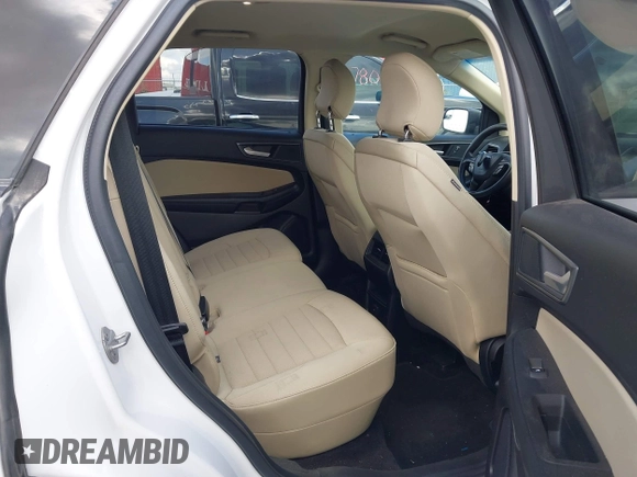 2017 Ford Edge SE z VIN 2FMPK3G92HBC16159, wystawiony jako IAAI lot #42057245 z przebiegiem 102 268 mil mil oraz . Historia ofert i sprzedaży dostępna na DreamBid. Obrazek 8.