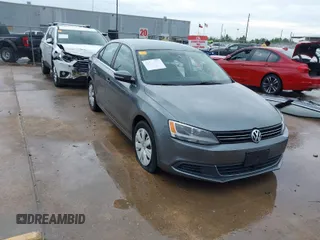 2013 Volkswagen Jetta SE with VIN 3VWDX7AJ9DM371414, listed as a IAAI auction lot 41861196 with 156,169 mi miles and . Bid and sale history available at DreamBid. Image 1.