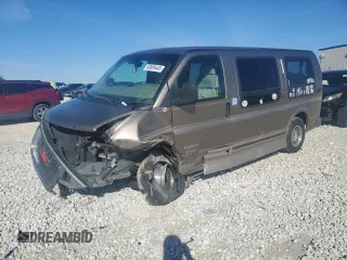1997 GMC Savana with VIN 1GDFG15R9V1010302, listed as a Copart auction lot 88069445 with 242,106 mi miles and Salvage Title. Bid and sale history available at carsss.com. Image 1.