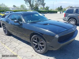 2010 Dodge Challenger SE with VIN 2B3CJ4DV0AH323373, listed as a IAAI auction lot 42081412 with 199,977 mi miles. Bid and sale history available at carsss.com. Image 1.