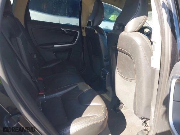 2012 Volvo XC60 3.0L with VIN YV4902DZ8C2247106, listed as a IAAI auction lot 41892439 with NaN miles. Bid and sale history available at carsss.com. Image 8.