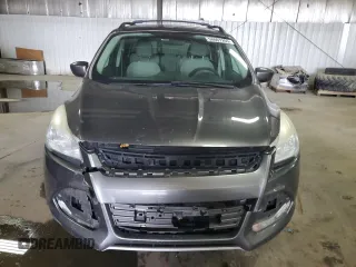 2013 Ford Escape SE z VIN 1FMCU0GX5DUD15830, wystawiony jako Copart lot #58007265 z przebiegiem 197 675 mil mil oraz Szkoda całkowita • Salvage title. Historia ofert i sprzedaży dostępna na DreamBid. Obrazek 5.