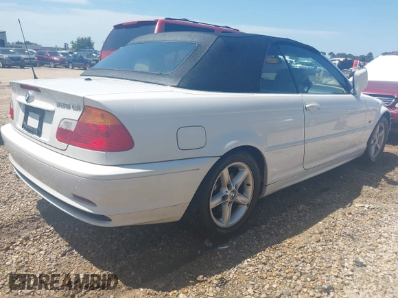 2002 BMW 3 Series 325Ci z VIN WBABS33442PG83320, wystawiony jako IAAI lot #42551040 z przebiegiem 98 189 mil mil oraz . Historia ofert i sprzedaży dostępna na DreamBid. Obrazek 4.