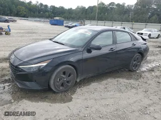 2022 Hyundai Elantra Essential with VIN KMHLM4AGXNU245369, listed as a Copart auction lot 72080114 with 135,026 mi miles and Salvage Title. Bid and sale history available at carsss.com. Image 1.