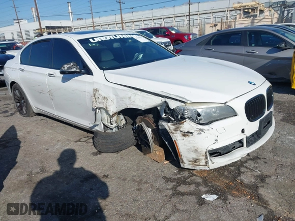 2014 BMW 7 Series 750i с VIN WBAYA8C58ED228444, выставлен на аукционе IAAI как лот 41665037 с пробегом 165 663 миль миль и . История ставок и продаж доступна на DreamBid. Изображение 1.