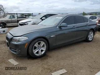 2011 BMW 5 Series 528i with VIN WBAFR1C55BC750294, listed as a Copart auction lot 52943035 with 137,909 mi miles and Salvage Title. Bid and sale history available at carsss.com. Image 1.