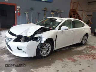 2013 Lexus ES 250 с VIN JTHBK1GG2D2062116, выставлен на аукционе IAAI как лот 42309387 с пробегом 135 327 миль миль и . История ставок и продаж доступна на DreamBid. Изображение 2.