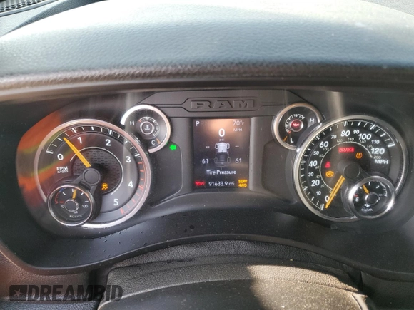2021 Ram 2500 Big Horn z VIN 3C6UR5DL2MG555372, wystawiony jako Copart lot #50884805 z przebiegiem 91 633 mil mil oraz Szkoda całkowita • Salvage title. Historia ofert i sprzedaży dostępna na DreamBid. Obrazek 9.