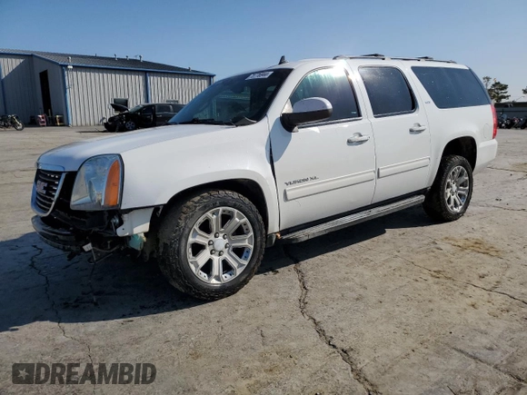 2014 GMC Yukon XL SLT with VIN 1GKS2KE70ER226972, listed as a Copart auction lot 70776944 with 234,145 mi miles and Salvage Title. Bid and sale history available at carsss.com. Image 1.