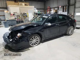 2011 Chrysler 200 Limited with VIN 1C3BC2FG2BN504320, listed as a Copart auction lot 44003205 with 104,409 mi miles and Salvage Title. Bid and sale history available at carsss.com. Image 1.