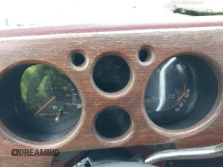 1991 Chevrolet Chevy Van z VIN 1GBEG25K0M7138789, wystawiony jako IAAI lot #42356002 z przebiegiem 137 404 mil mil oraz . Historia ofert i sprzedaży dostępna na DreamBid. Obrazek 7.