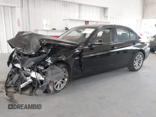 2016 BMW 3 Series 320i z VIN WBA8A9C50GK616434, wystawiony jako IAAI lot #42342037 z przebiegiem 198 579 mil mil oraz . Historia ofert i sprzedaży dostępna na DreamBid. Obrazek 2.
