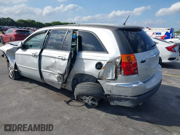 2007 Chrysler Pacifica Touring with VIN 2A8GF68X67R334513, listed as a IAAI auction lot 41662877 with 121,823 mi miles and . Bid and sale history available at DreamBid. Image 3.