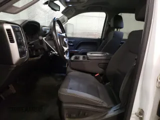 2016 GMC Sierra 2500HD SLE z VIN 1GT12SEG2GF272752, wystawiony jako Copart lot #79693704 z przebiegiem 200 684 mil mil oraz Szkoda całkowita • Salvage title. Historia ofert i sprzedaży dostępna na DreamBid. Obrazek 7.