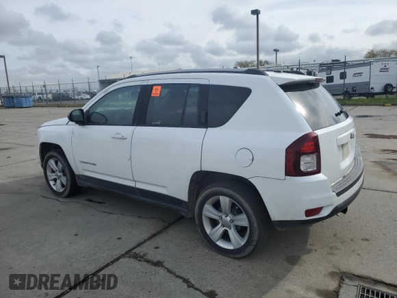 2017 Jeep Compass Sport с VIN 1C4NJCBA8HD124306, выставлен на аукционе Copart как лот 49730195 с пробегом 125 700 миль миль и Списание • Salvage title. История ставок и продаж доступна на DreamBid. Изображение 2.