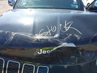 2019 Jeep Grand Cherokee Limited with VIN 1C4RJFBGXKC667340, listed as a IAAI auction lot 41482493 with 69,600 mi miles. Bid and sale history available at carsss.com. Image 10.