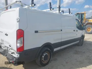 2019 Ford Transit z VIN 1FTYR2YM5KKA41176, wystawiony jako IAAI lot #41594906 z przebiegiem 76 637 mil mil oraz . Historia ofert i sprzedaży dostępna na DreamBid. Obrazek 4.
