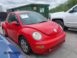 2003 Volkswagen Beetle GLS z VIN 3VWCD21C73M442665, wystawiony jako IAAI lot #42165097 z przebiegiem 162 004 mil mil oraz . Historia ofert i sprzedaży dostępna na DreamBid. Obrazek 1.