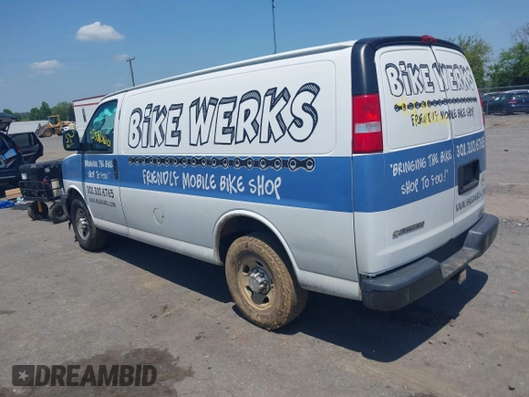 2017 Chevrolet Express Cargo with VIN 1GCWGAFF4H1337414, listed as a IAAI auction lot 42581060 with 196,182 mi miles and . Bid and sale history available at DreamBid. Image 3.