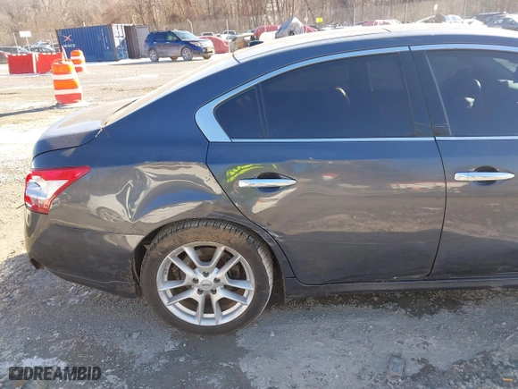 2009 Nissan Maxima 3.5 SV with VIN 1N4AA51E59C847154, listed as a IAAI auction lot 41334744 with 70,181 mi miles. Bid and sale history available at carsss.com. Image 17.
