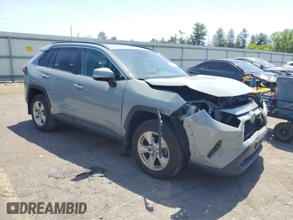 2020 Toyota RAV4 XLE with VIN 2T3P1RFV1LW096482, listed as a Copart auction lot 61797065 with 47,406 mi miles and Salvage title. Bid and sale history available at DreamBid. Image 4.