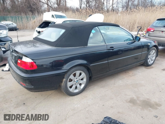 2006 BMW 3 Series 325Ci with VIN WBABW33466PX86228, listed as a IAAI auction lot 41612664 with 116,520 mi miles. Bid and sale history available at carsss.com. Image 4.
