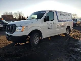2019 Nissan NV Cargo SV z VIN 1N6BF0KY2KN805611, wystawiony jako Copart lot #84392104 z przebiegiem 119 881 mil mil oraz Szkoda całkowita • Salvage title. Historia ofert i sprzedaży dostępna na DreamBid. Obrazek 1.