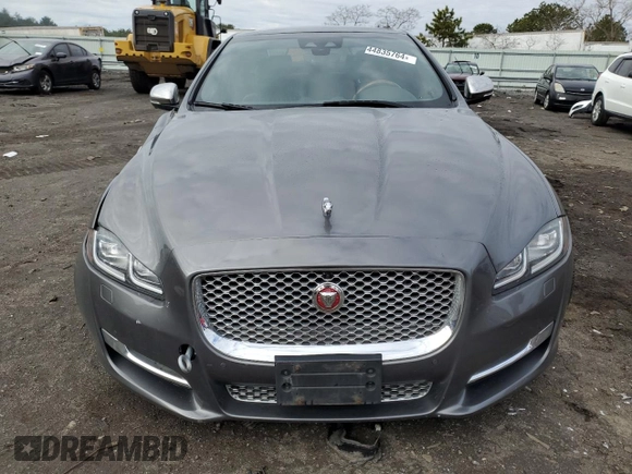 2018 Jaguar XJ Portfolio with VIN SAJWJ2GD1J8W15611, listed as a Copart auction lot 44835764 with 60,010 mi miles and . Bid and sale history available at DreamBid. Image 5.