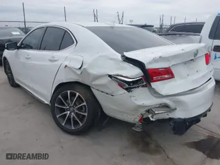 2018 Acura TLX w/Technology Pkg with VIN 19UUB3F56JA004700, listed as a IAAI auction lot 41243226 with 71,038 mi miles. Bid and sale history available at carsss.com. Image 3.