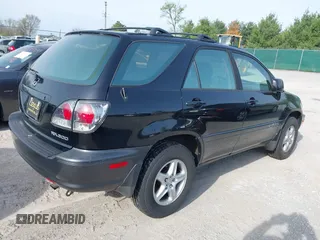 2002 Lexus RX 300 with VIN JTJHF10U720274323, listed as a IAAI auction lot 42049148 with 298,001 mi miles and . Bid and sale history available at carsss.com. Image 4.