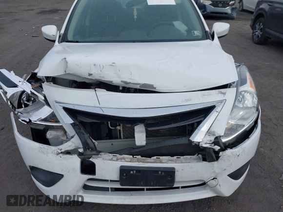 2019 Nissan Versa SV z VIN 3N1CN7AP1KL851669, wystawiony jako IAAI lot #40846171 z przebiegiem 144 652 mil mil oraz . Historia ofert i sprzedaży dostępna na DreamBid. Obrazek 6.