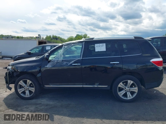 2012 Toyota Highlander Limited z VIN 5TDYK3EH7CS053597, wystawiony jako IAAI lot #42387687 z przebiegiem 134 302 mil mil oraz . Historia ofert i sprzedaży dostępna na DreamBid. Obrazek 14.