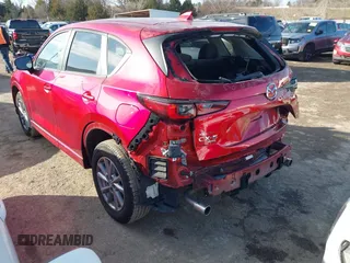 2024 Mazda CX-5 S Carbon Edition z VIN JM3KFBCL1R0432674, wystawiony jako IAAI lot #41287310 z przebiegiem 10 526 mil mil oraz . Historia ofert i sprzedaży dostępna na DreamBid. Obrazek 3.