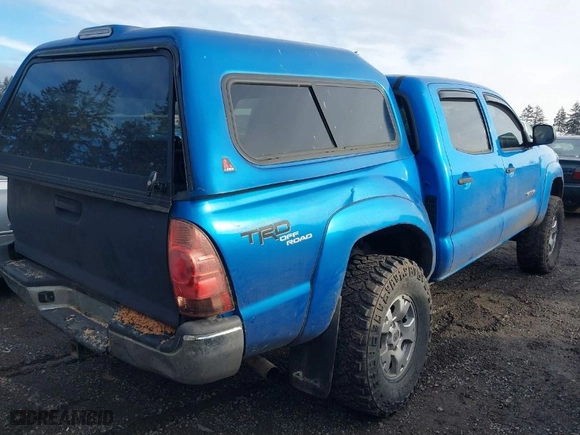 2007 Toyota Tacoma with VIN 5TELU42N57Z402916, listed as a IAAI auction lot 41505151 with 204,047 mi miles. Bid and sale history available at carsss.com. Image 4.